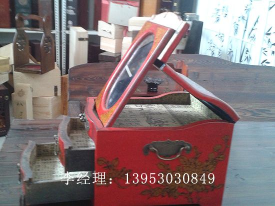 點擊查看詳細信息<br>標題：首飾盒側(cè)面 閱讀次數(shù)：3103