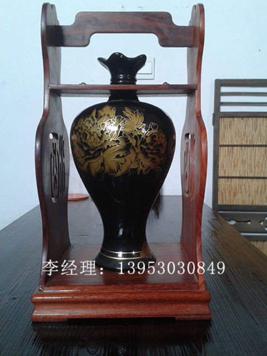 點(diǎn)擊查看詳細(xì)信息<br>標(biāo)題：白酒提籃 閱讀次數(shù)：3528