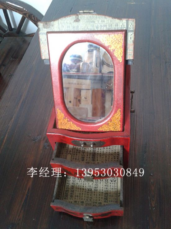 點(diǎn)擊查看詳細(xì)信息<br>標(biāo)題：首飾盒 閱讀次數(shù)：3444