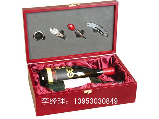點(diǎn)擊查看詳細(xì)信息<br>標(biāo)題：木制紅酒盒010 閱讀次數(shù)：2554